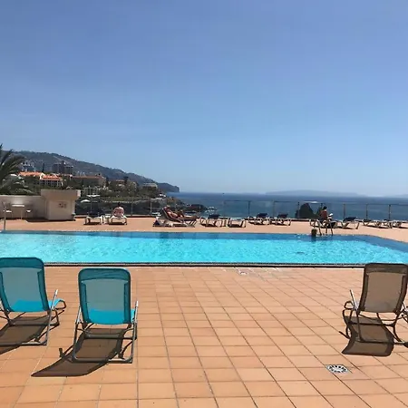 Fuer 4 Personen Ca 15 M In So Martinho, Madeira Suedkueste Von Madeira